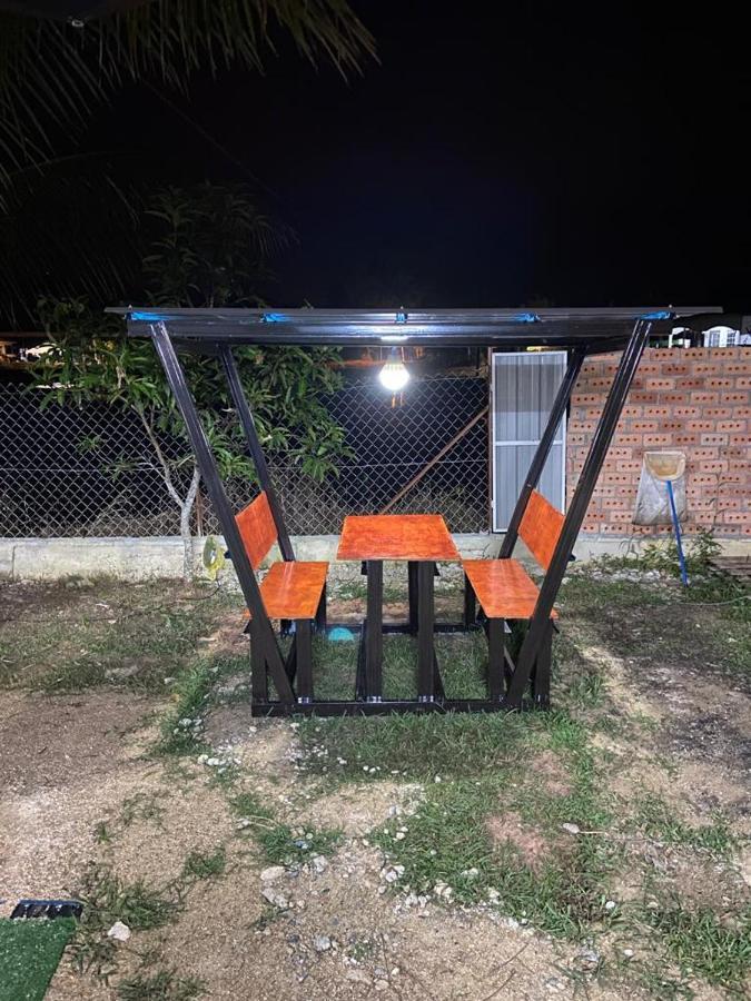 Palas Tiny Homestay Changlun Buitenkant foto